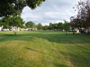 2652 Brookdale Ln N, Brooklyn Park, MN 55444