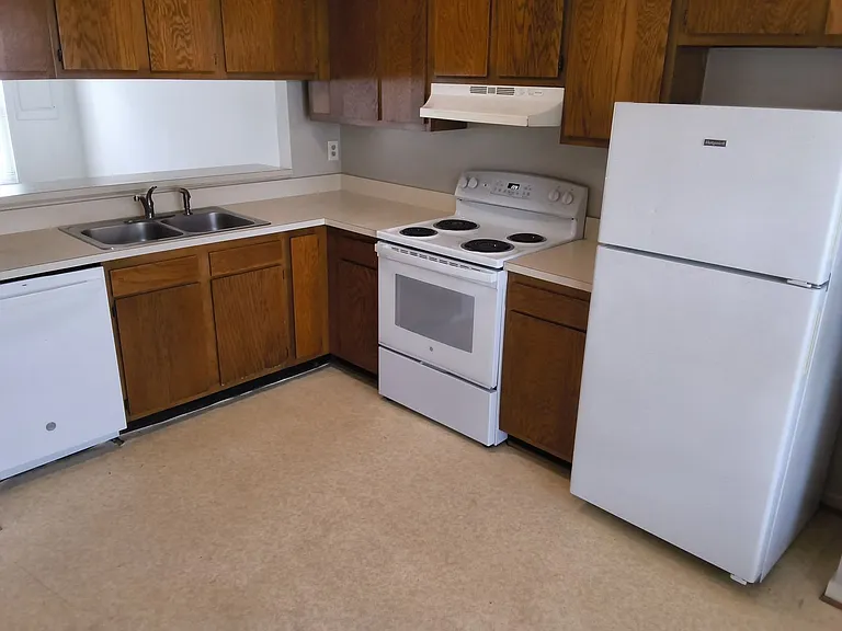 3044 Kim Dr — Photo 3