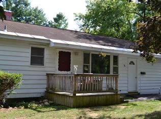 16 Buttonball Rd, Whitesboro, NY 13492