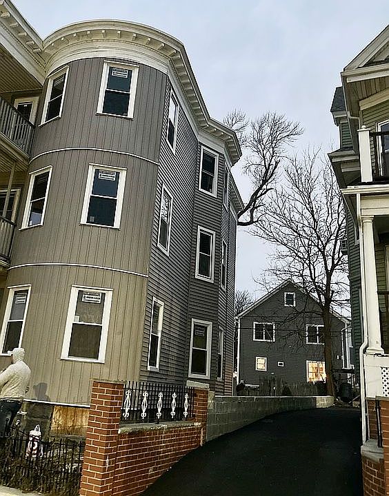 2nd image of 43 Kerwin St