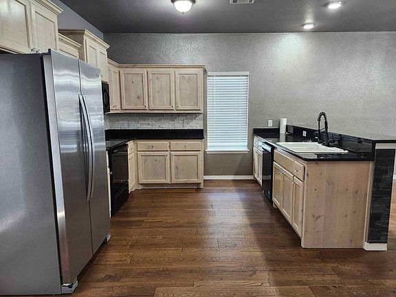 4th image of 5003 Eberly St