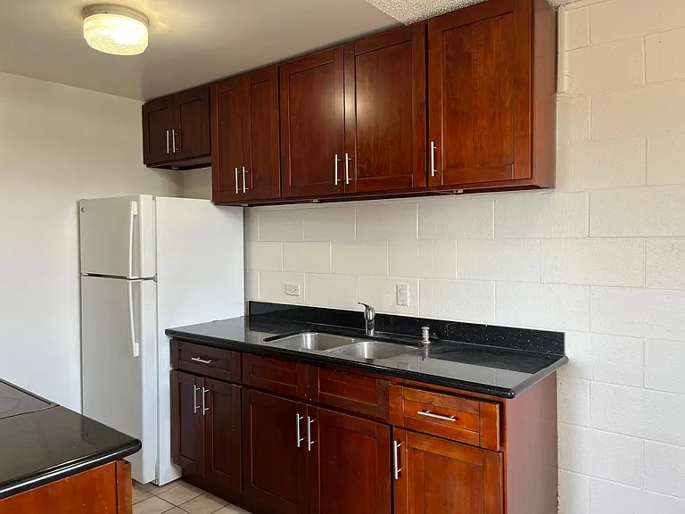 3370 Salt Lake Blvd #308 — Photo 5
