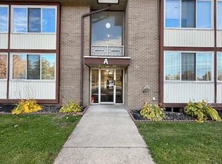 3901 Fort St APT 208, Trenton, MI