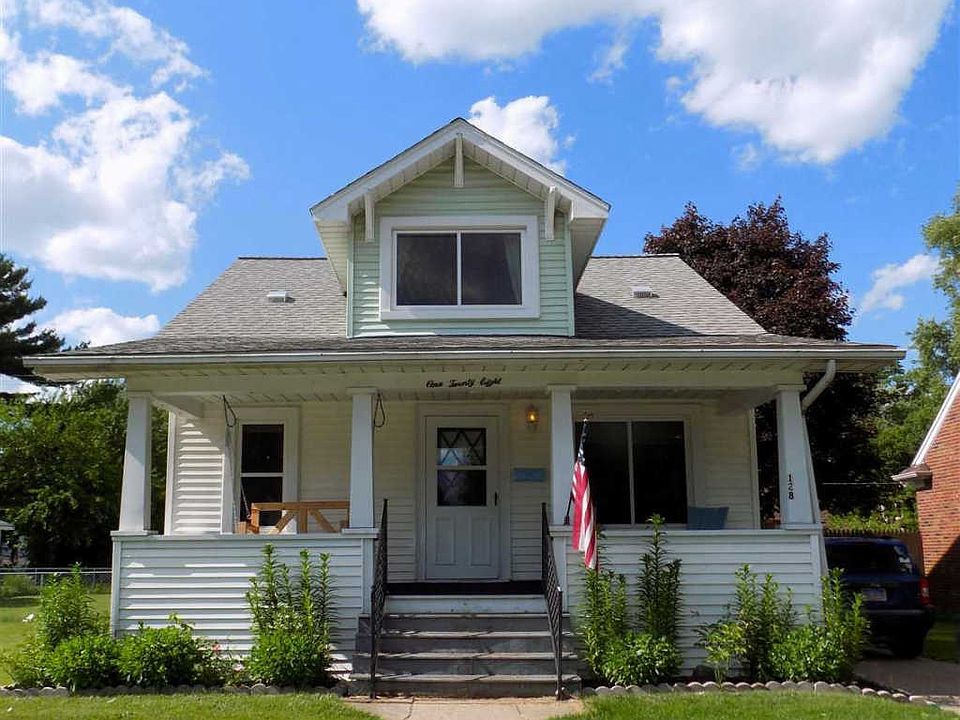1st image of 128 Clair Ave