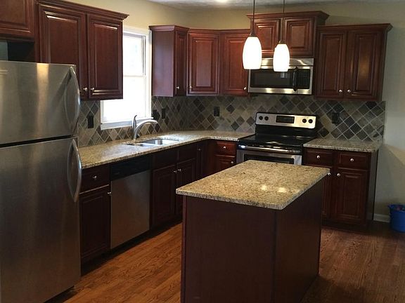 4th image of 508 Finch Ct