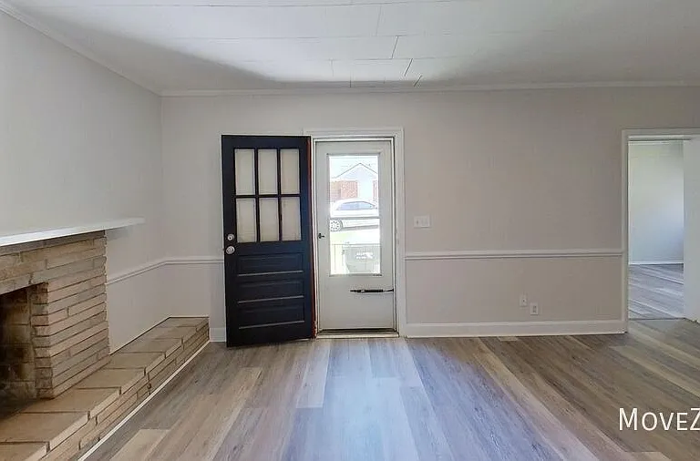 412 Hamby St — Photo 5