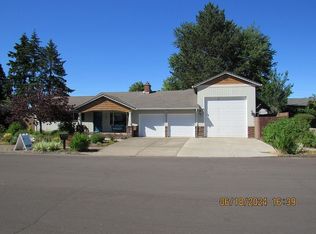 18965 NW Illahe St, Portland, OR 97229