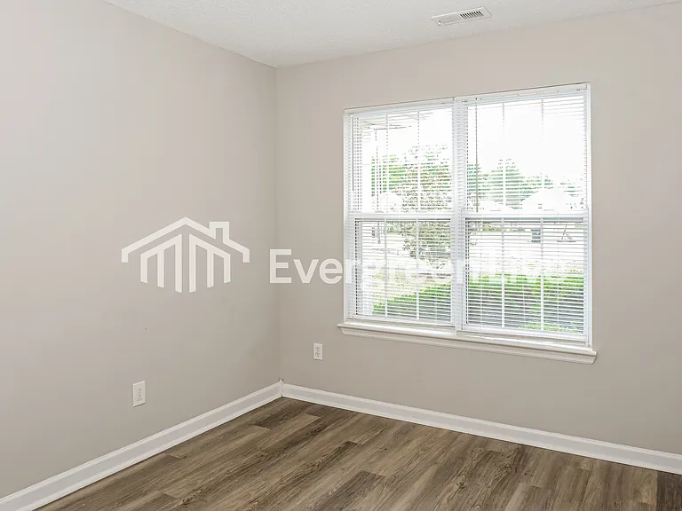 224 Guardian Dr — Photo 11