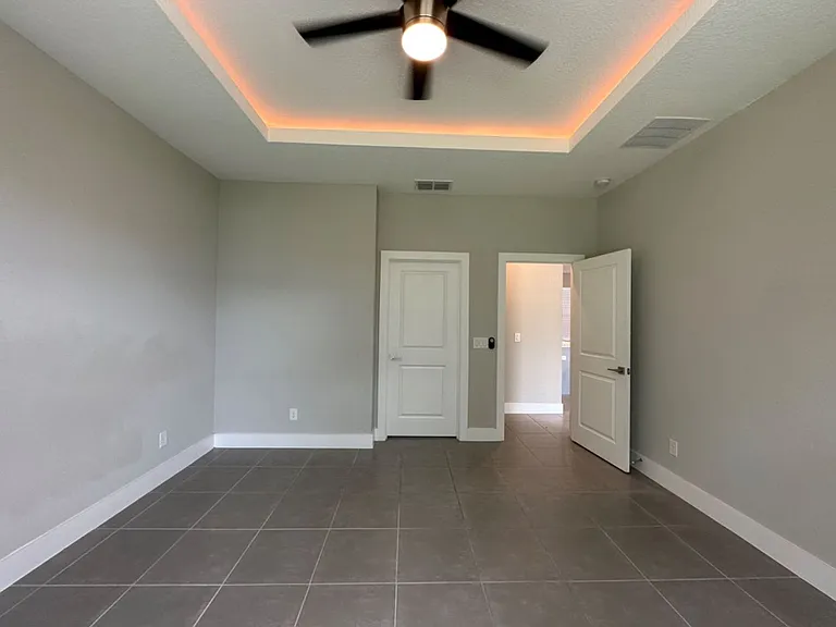 207 Begonia Ln — Photo 10