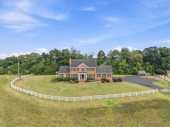 319 Parkins Ln