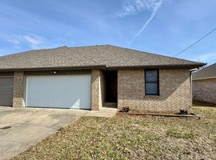 4116 S Franklin Ave, Springfield, MO 65807