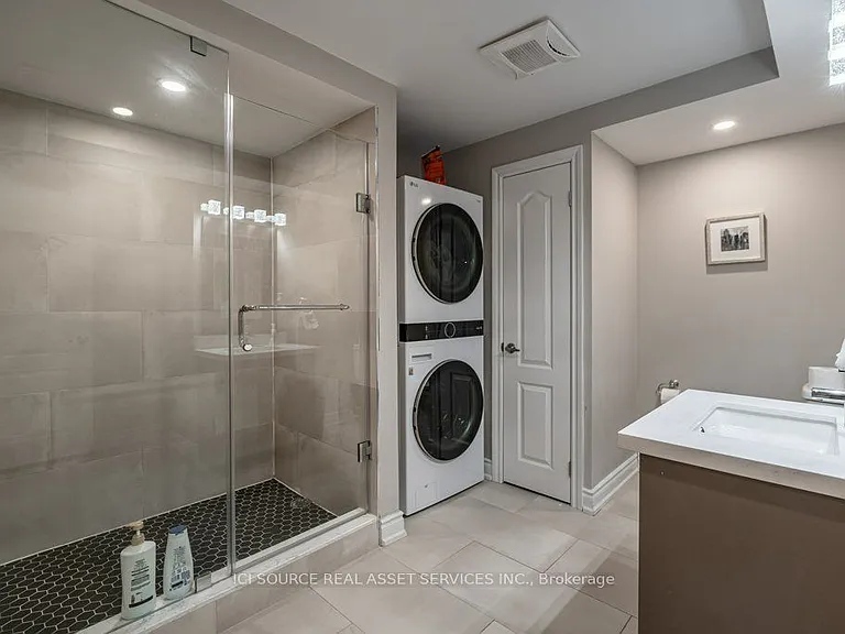 509 Clayton Ave #B — Photo 8