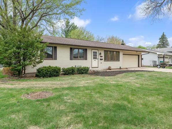 349 13th St SW, Owatonna, MN 55060