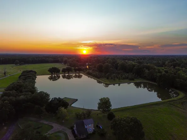 655 Lake Lanier Rd, Selma, AL 36701