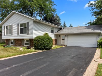 597 Kimer Ct, Crystal Lake, IL, 60012