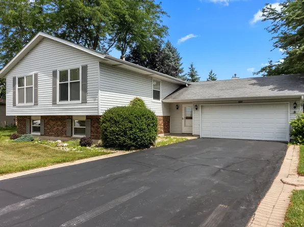 597 Kimer Ct, Crystal Lake, IL 60012