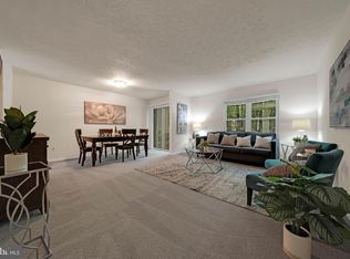 9120 Galbreth Ct, Springfield, VA 22153