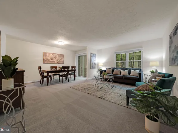 9120 Galbreth Ct, Springfield, VA 22153