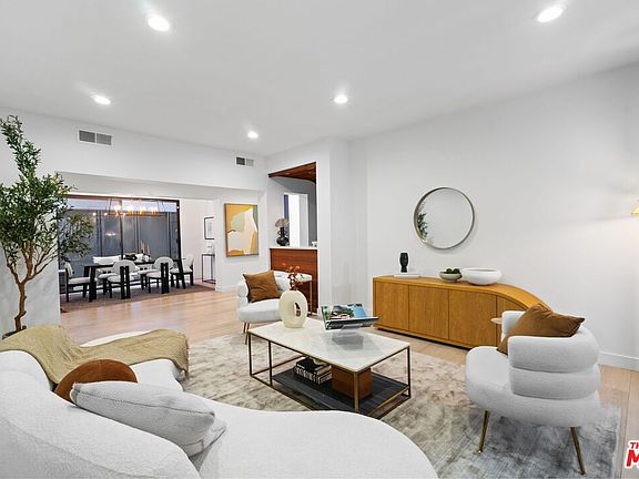 3rd image of 1830 Westholme Ave APT 103