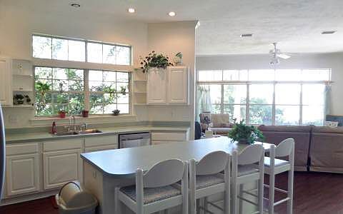 4th image of 942 NW Scenic Lake Dr