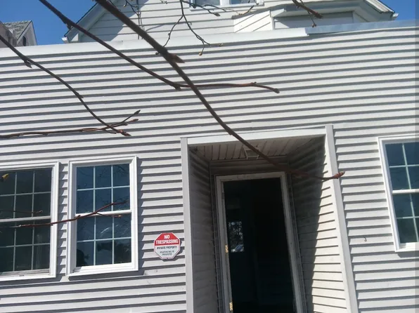 113 Orange Ave Floor 3, West Haven, CT 06516