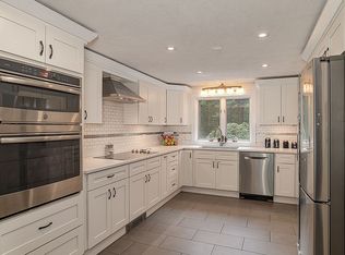 4 Mockingbird Hill Rd, Windham, NH 03087