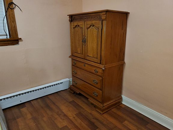 2nd image of 4335 S Sacramento Ave #B