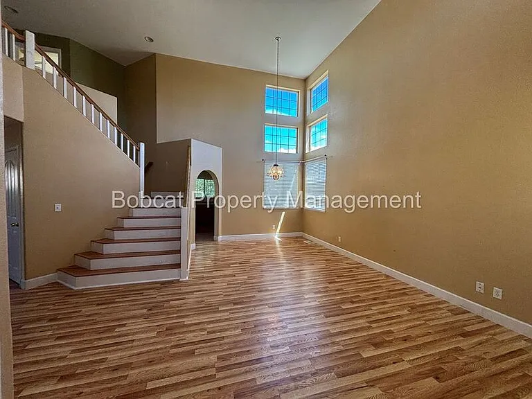 1477 Ridge Point Dr — Photo 25