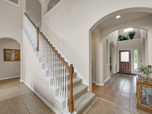 4th image of 8222 Edenwood Dr