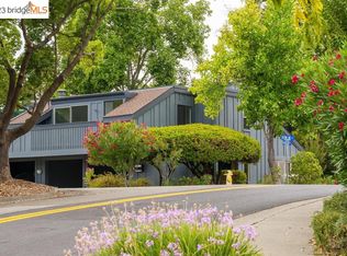 2 Dunlin Ct, San Rafael, CA 94903