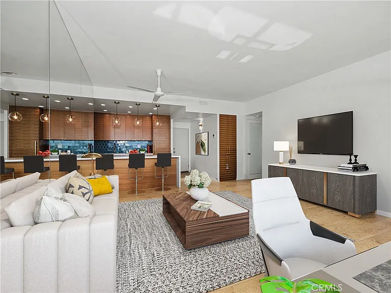 17352 W Sunset Blvd — Photo 5
