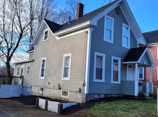 90 Green St, Augusta, ME 04330