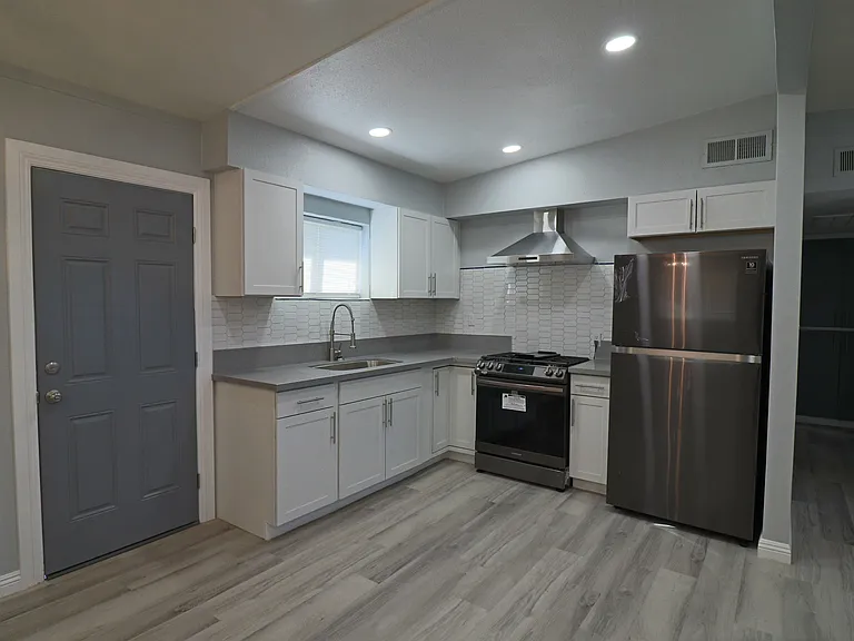 4831 Nebraska Ave — Photo 8