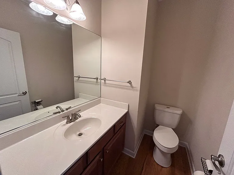 4540 Pebble Lake Dr — Photo 25