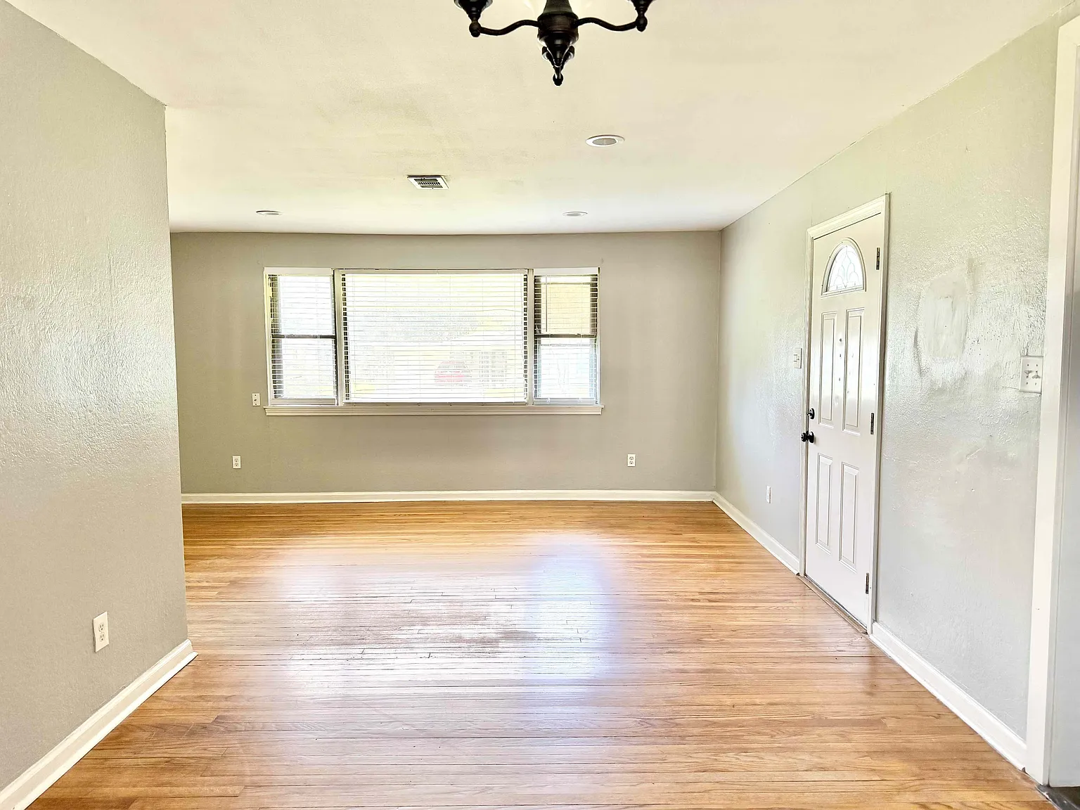 cl 4345 Bea Drive - 1 — Photo 3