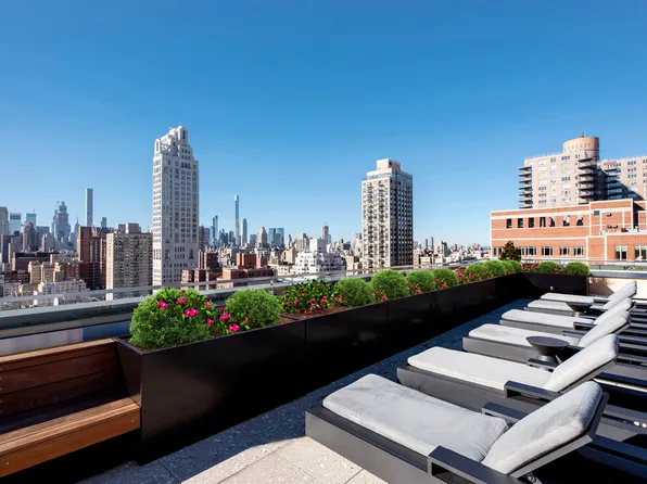 240 East 86th Street image 7 of 12