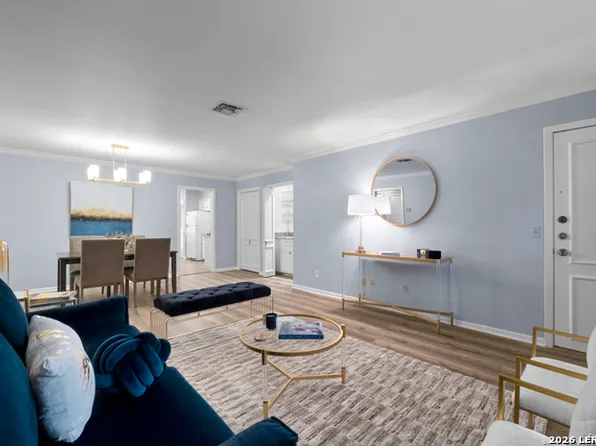 7926 Broadway St APT 304, San Antonio, TX 78209