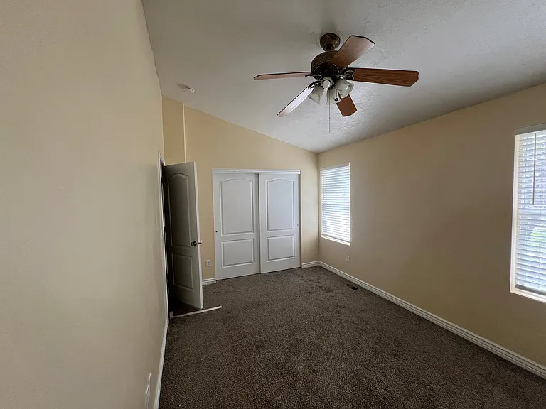 Master bedroom new paint and carpet