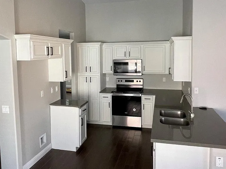 13826 W Keim Dr — Photo 6