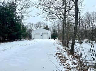 62 Nowell Rd, Waterville, ME 04901