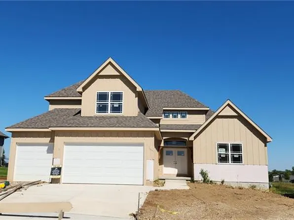 4351 Aspen Dr, Basehor, KS 66007