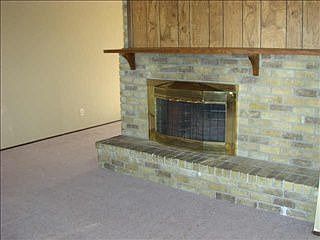 5th image of 652 Nora Ln