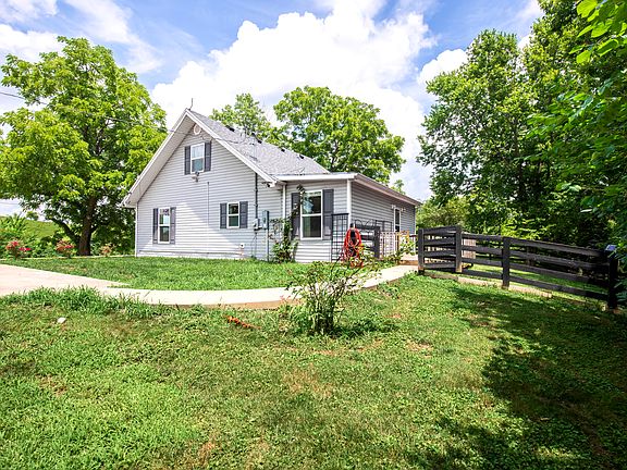 4th image of 5977 Mount Sterling Rd
