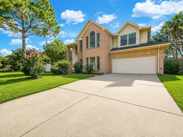 4718 Sunshine Dr, Sugar Land, TX 77479