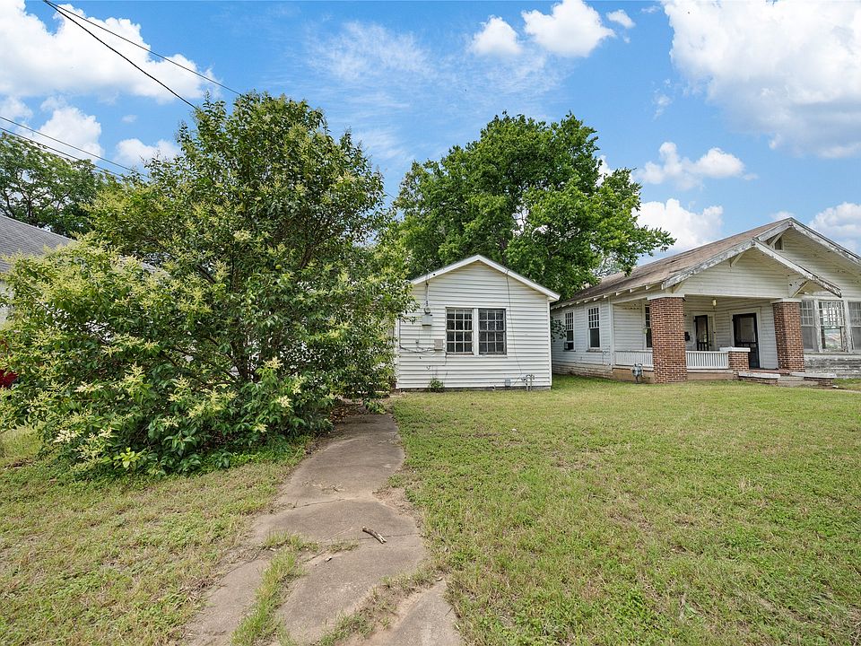 1st image of 2221 Ross Ave