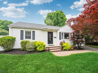 419 Wyckoff Ave, Ramsey, NJ 07446