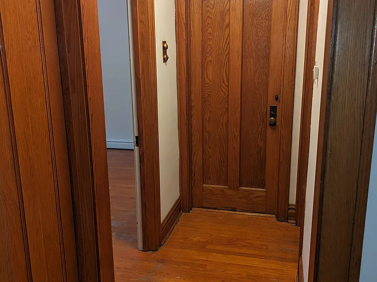 3407 N Lockwood Ave #2 — Photo 8