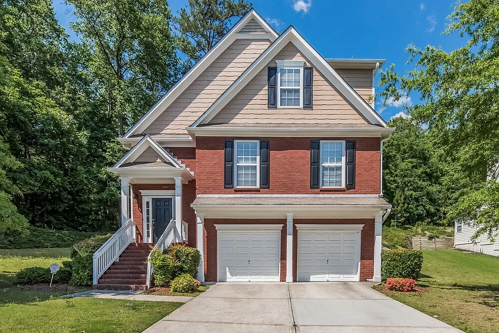 4 bed, 3.0 bath, 2664 sqft, $3,040 — Photo 1