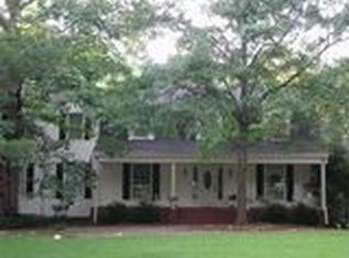 1010 Peacock Ln, Bishop, GA 30621