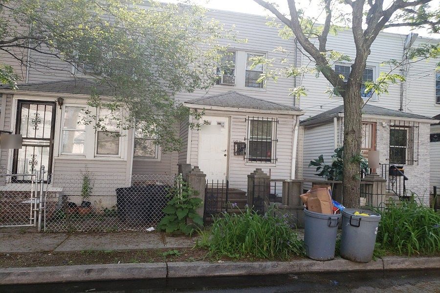 1st image of 11811 152nd St